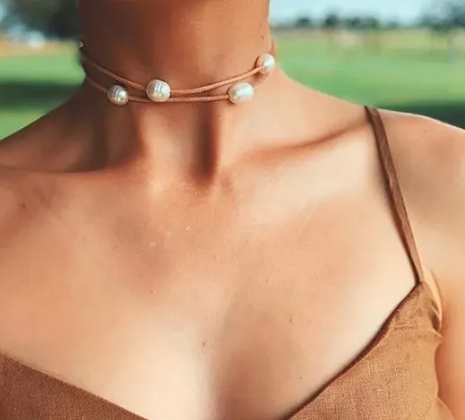 Multi Pearl Choker