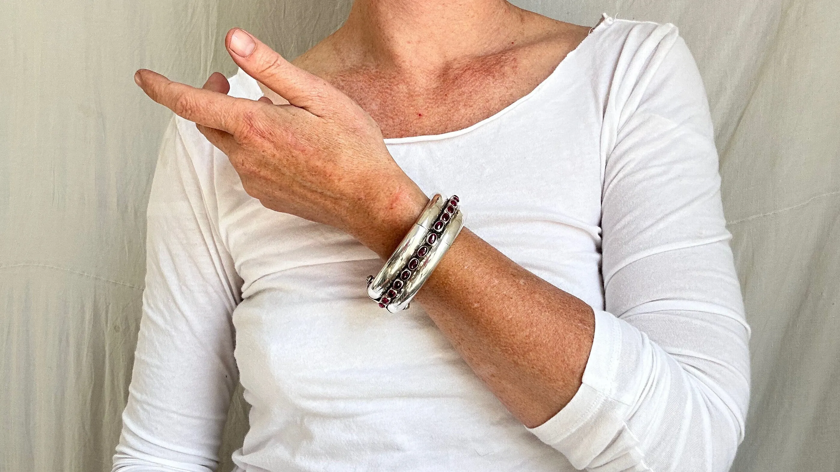 Sterling Silver and Garnet Indian Bangle. 0827